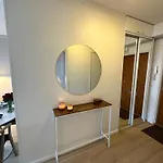Modern In Heart Of Διαμέρισμα Ροβανιέμι